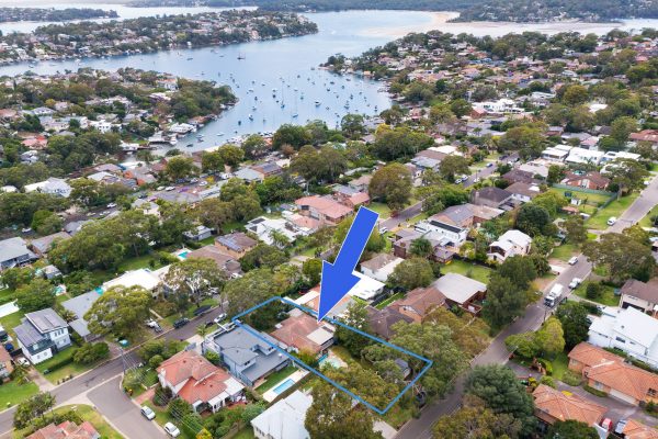Caringbah South    836 m2 approx  2 Street Frontages – SOLD